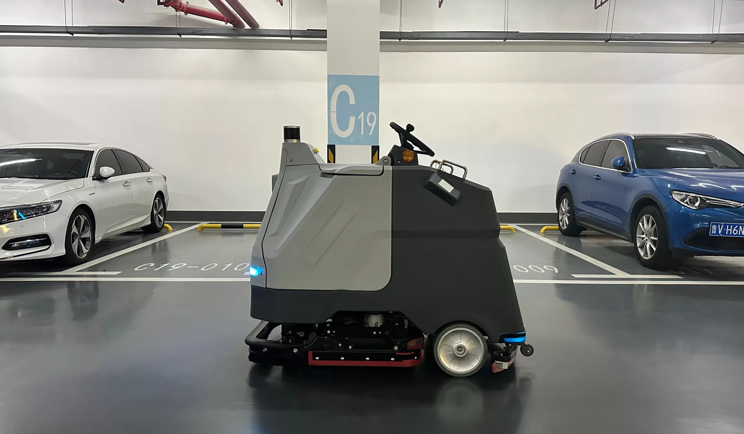 hospital robot cleaner