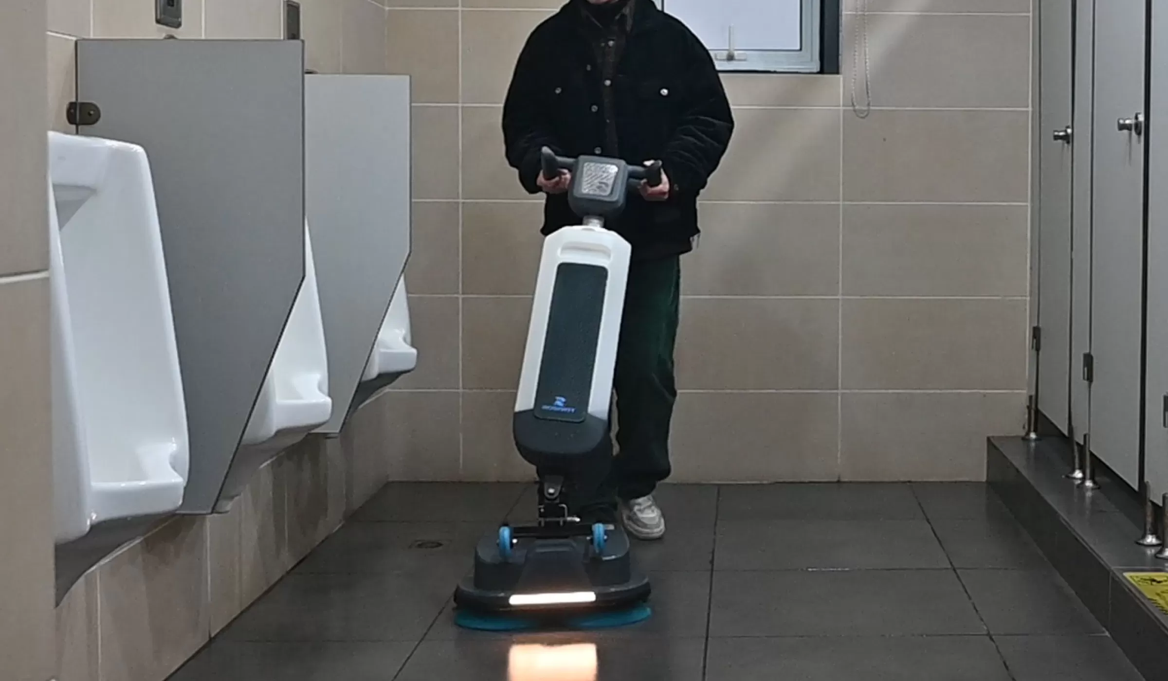 hospital cleaning robot