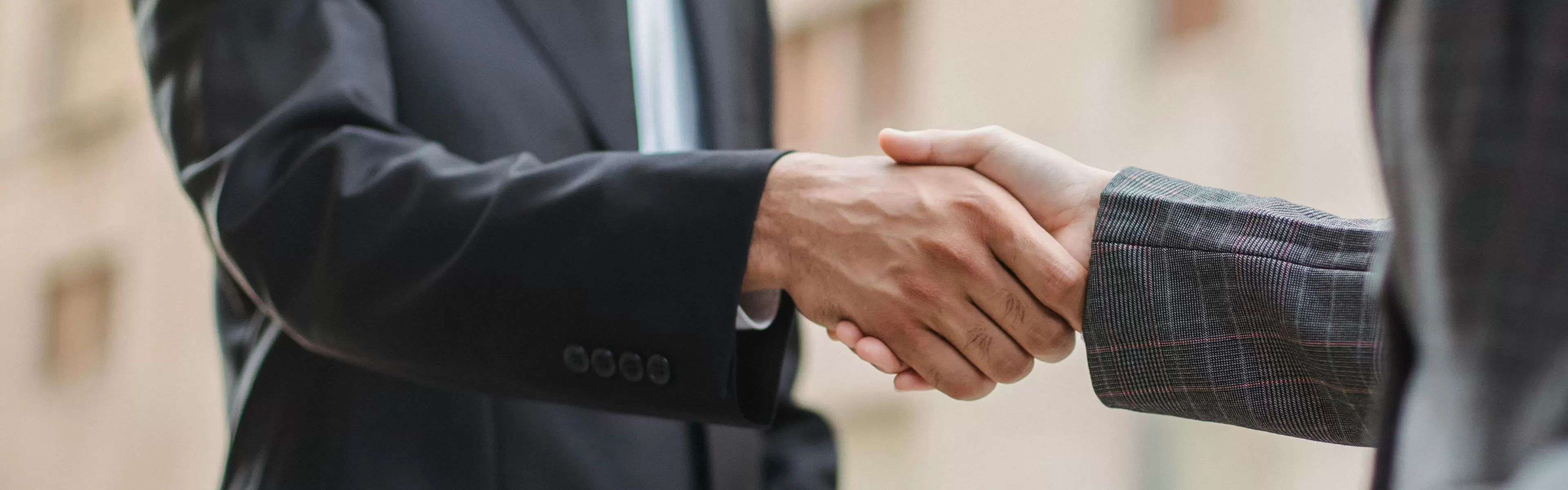 Al asociarse con nosotros, se beneficiará